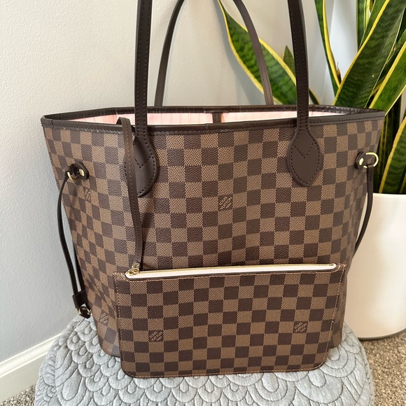 Louis Vuitton Handbags - EUC🤎Louis Vuitton Neverfull MM Rose Ballerine